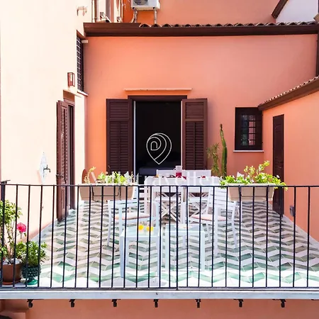 Elegante Palazzo Storico Con Splendida Vista Mare Castellammare del Golfo