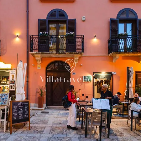 Elegante Palazzo Storico Con Splendida Vista Mare * Castellammare del Golfo