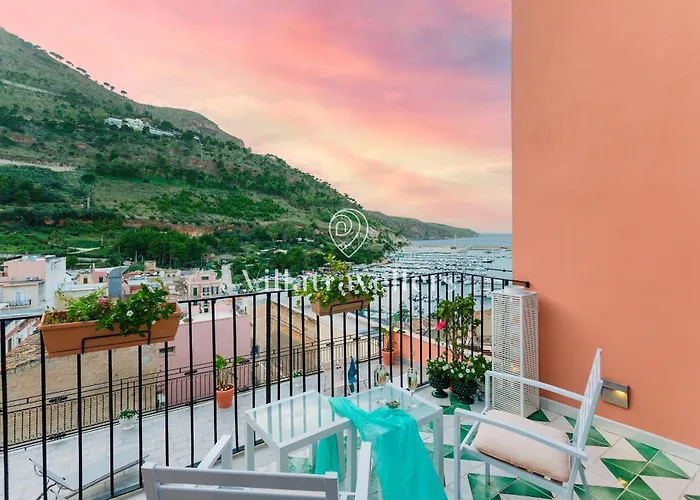 Σπίτι διακοπών Elegante Palazzo Storico Con Splendida Vista Mare *